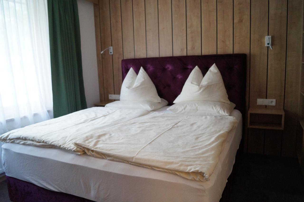Aparthotel Garni Schranz ヴァルト・イム・ピンツガウ エクステリア 写真