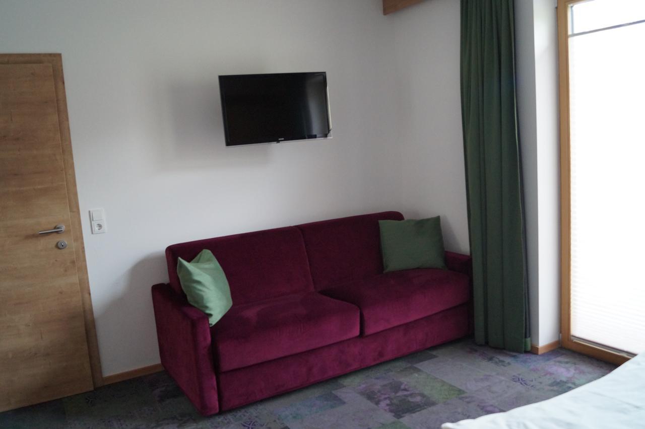 Aparthotel Garni Schranz ヴァルト・イム・ピンツガウ エクステリア 写真